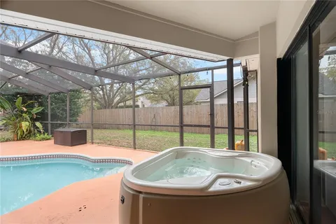 $569,900 | 1619 Palace Court, Valrico, FL 33594