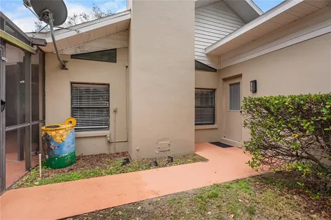 $569,900 | 1619 Palace Court, Valrico, FL 33594