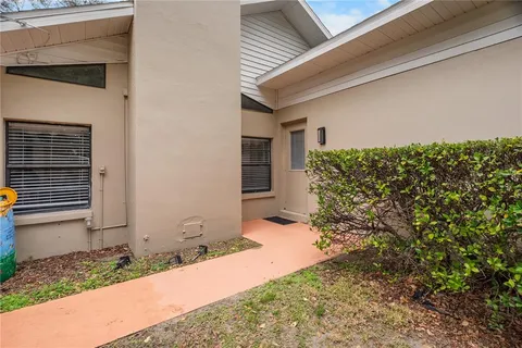 $569,900 | 1619 Palace Court, Valrico, FL 33594