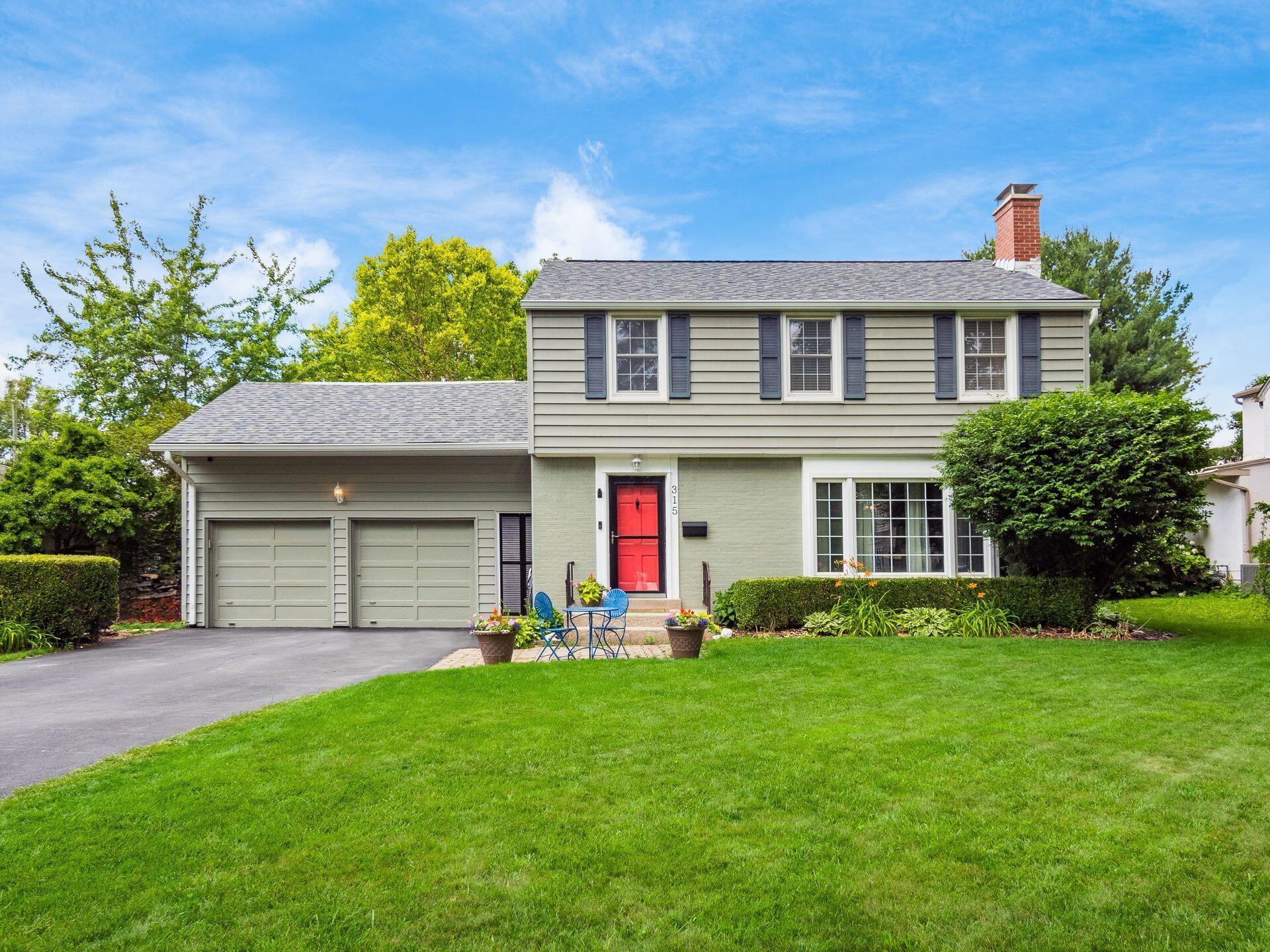 315 South Broadleigh Road Columbus, OH 43209 - Photo 1 of 58 001_ Rd Columbus OH 43209 USA