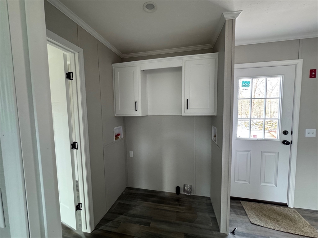 602 Fitchburg Road, Unit 19 Greenville, NH 03048 - Photo 11 of 14 a view of an empty room