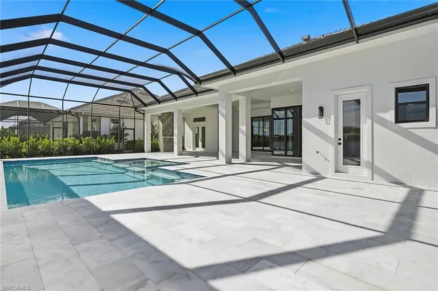 $2,950,000 | 9570 Moonflower Lane, Naples, FL 34114