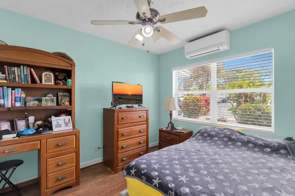 $649,900 | 2705 Dolphin Drive, Marathon, FL 33050