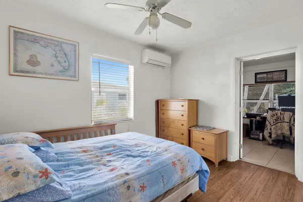 $649,900 | 2705 Dolphin Drive, Marathon, FL 33050