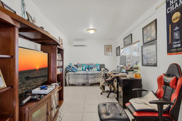 $649,900 | 2705 Dolphin Drive, Marathon, FL 33050