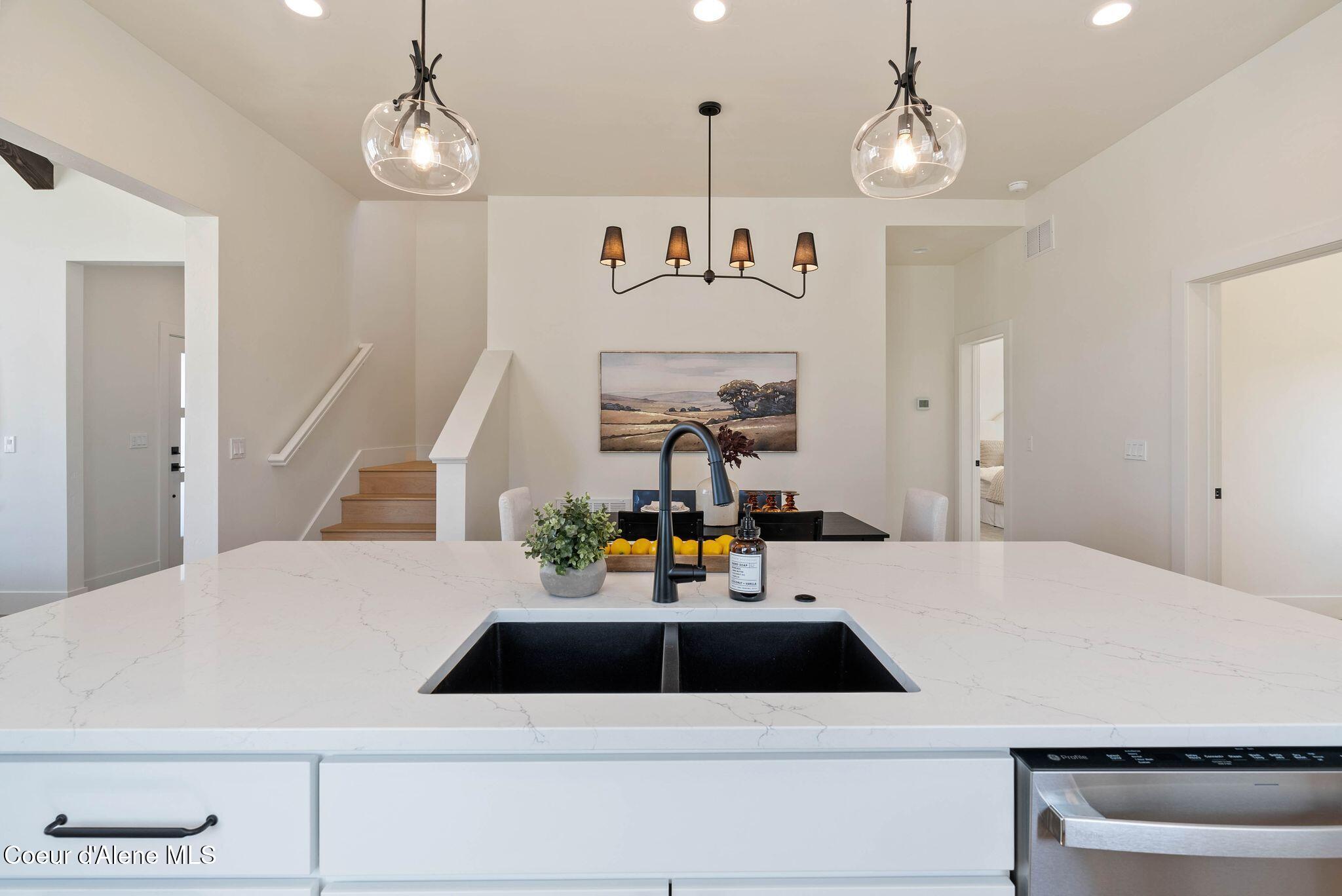 3494 Blaze Loop Post Falls, ID 83854 - Photo 11 of 78 Kitchen/Dining