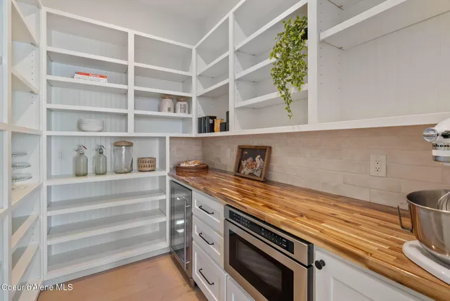 $1,100,000 | 3494 Blaze Loop, Post Falls, ID 83854