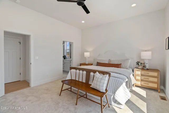 $1,100,000 | 3494 Blaze Loop, Post Falls, ID 83854