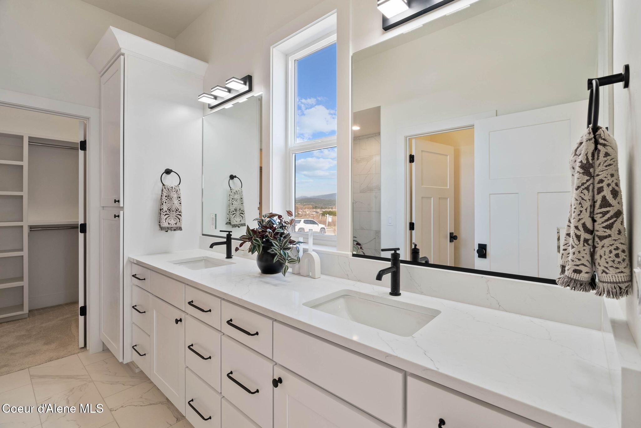 3494 Blaze Loop Post Falls, ID 83854 - Photo 29 of 78 Primary Bathroom