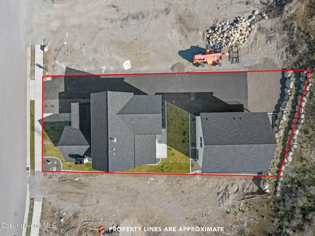 $1,100,000 | 3494 Blaze Loop, Post Falls, ID 83854