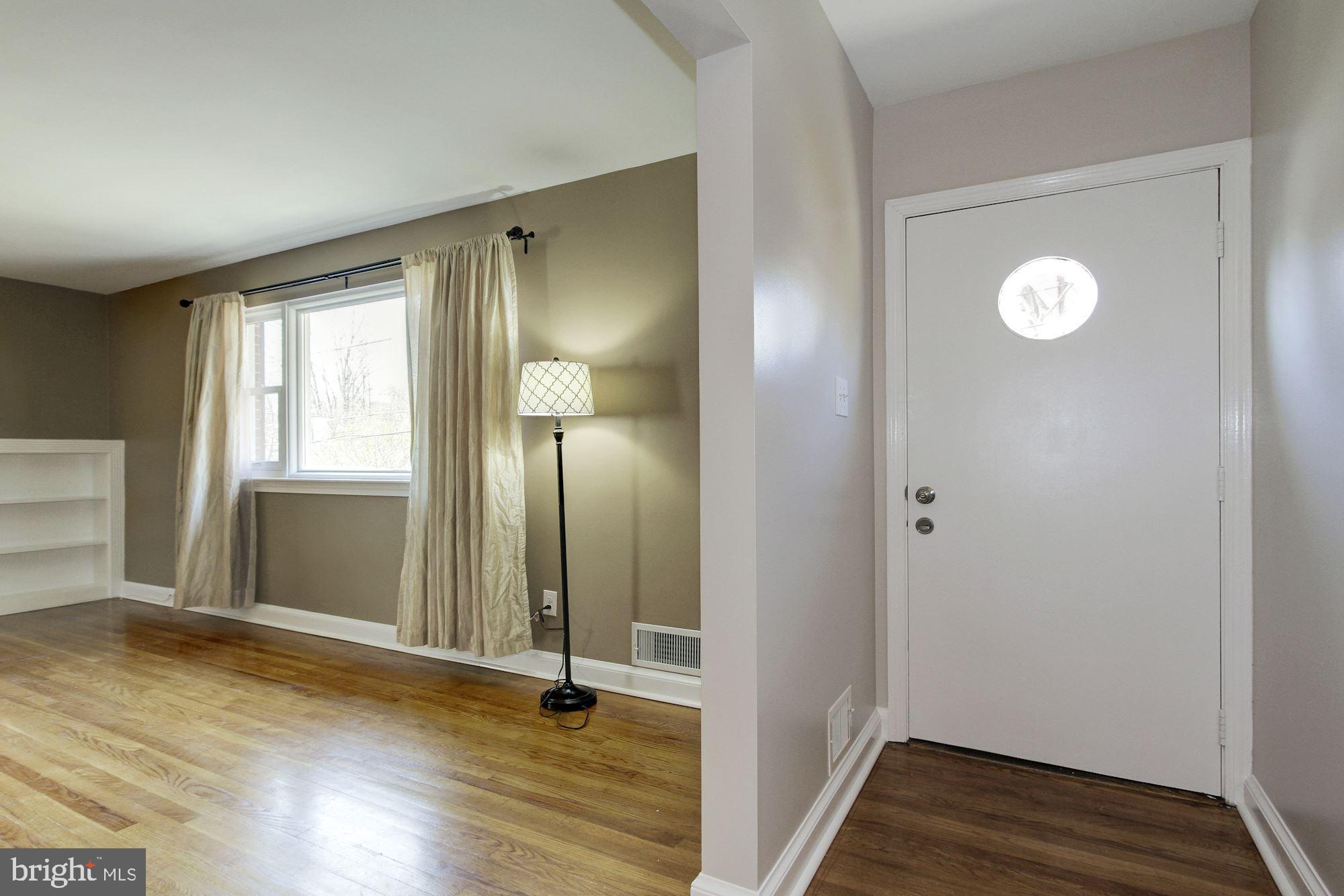 10705 Lombardy Road Silver Spring, MD 20901 - Photo 3 of 21