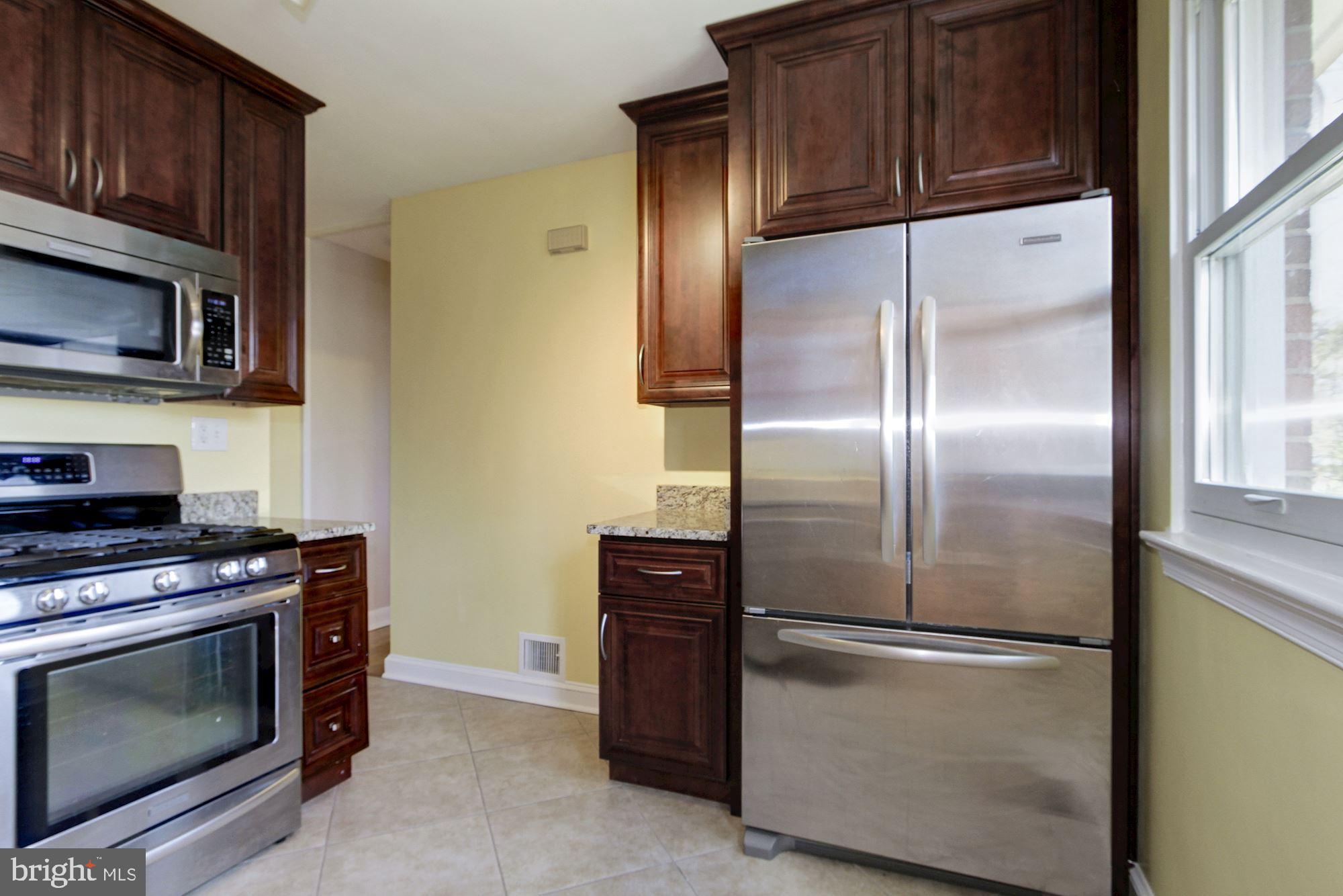 10705 Lombardy Road Silver Spring, MD 20901 - Photo 7 of 21