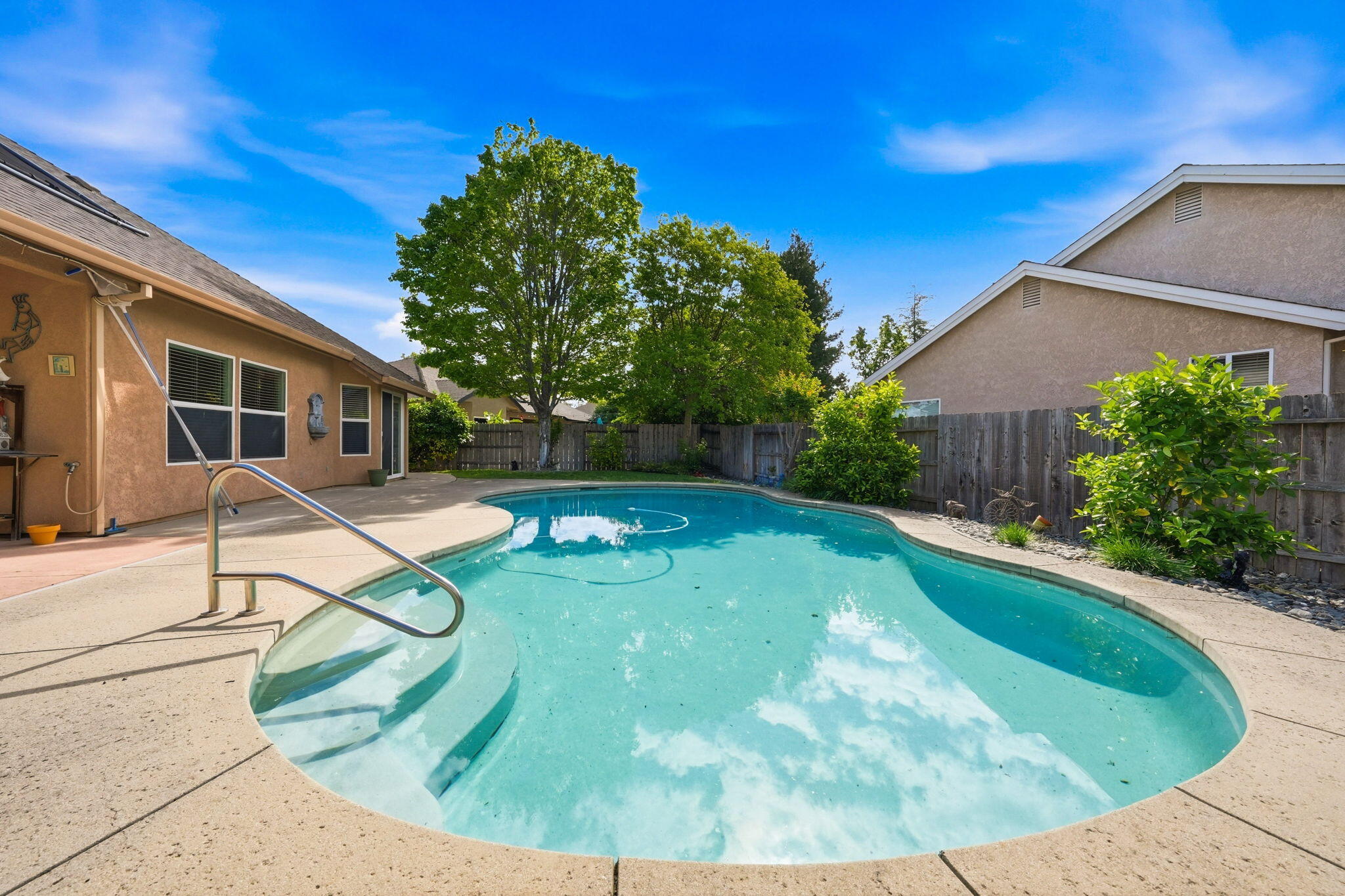 2175 Tradition Way Redding, CA 96001 - Photo 28 of 36 a view of a house with a backyard