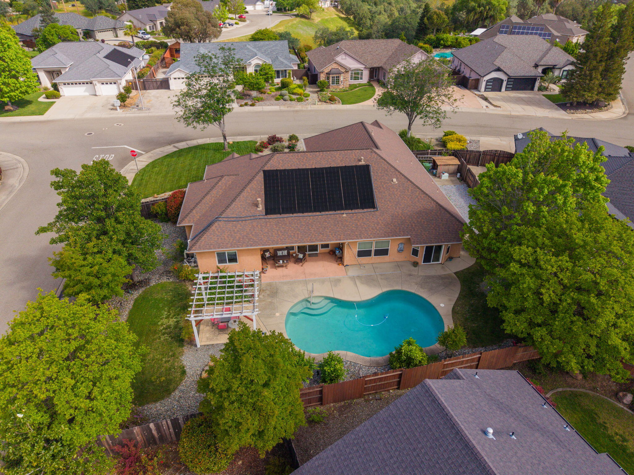 2175 Tradition Way Redding, CA 96001 - Photo 32 of 36 an aerial view of a house with garden space and street view