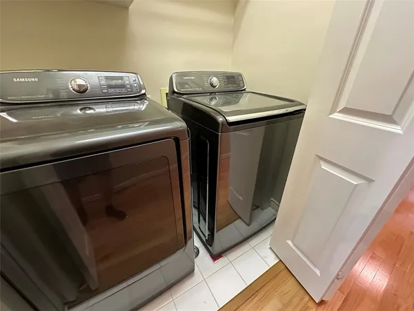 $3,800 | 6835 Staffordshire, Houston, TX 77030