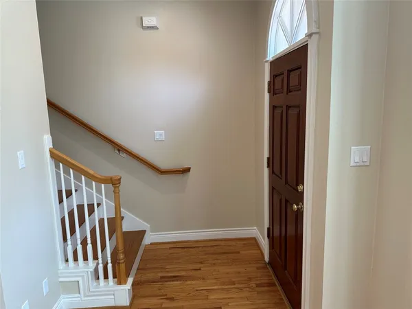 $3,800 | 6835 Staffordshire, Houston, TX 77030