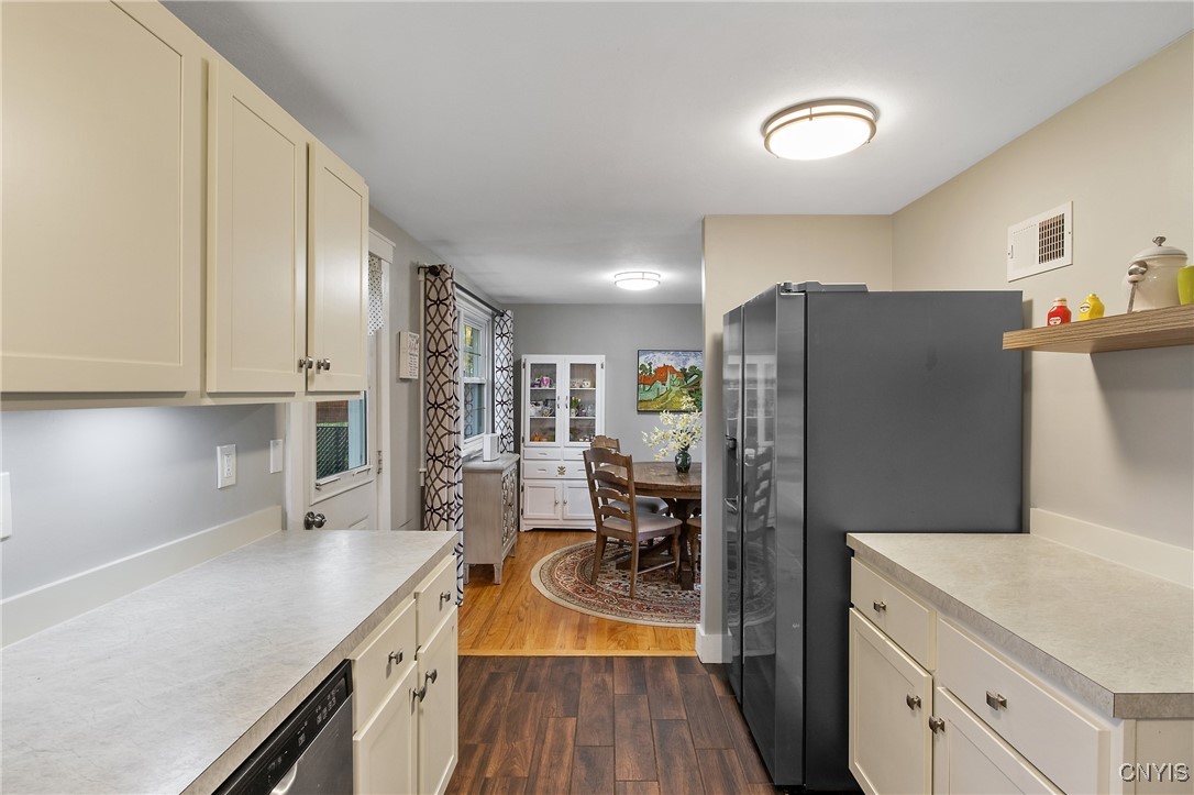 6 Quail Path Clay, NY 13090 - Photo 21 of 44