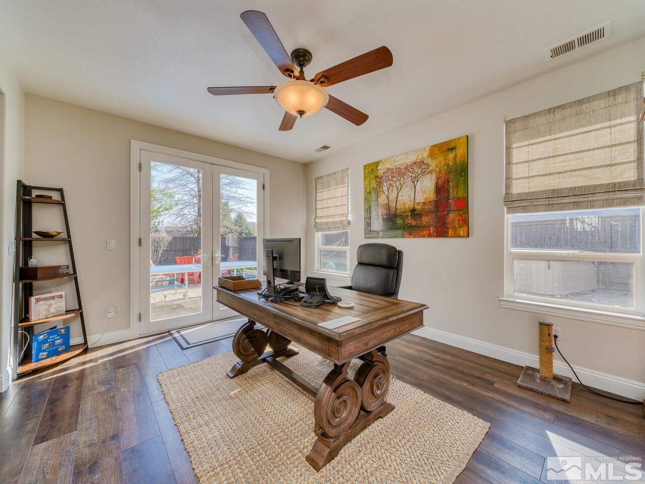 645 Royal Windsor Court Reno, NV 89521 - Photo 4 of 20 Photo 4