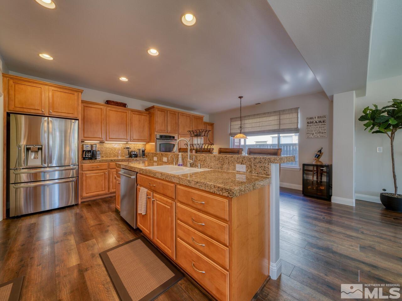 645 Royal Windsor Court Reno, NV 89521 - Photo 8 of 20 Photo 9
