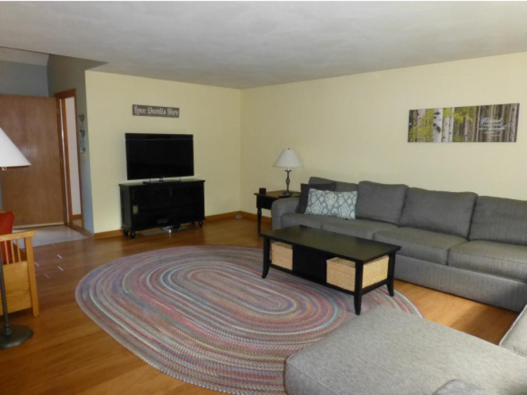 44 Larch Road Milford, NH 03055 - Photo 3 of 20