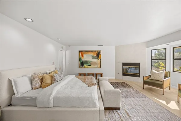 $3,858,000 | 673 South Mentor Avenue, Pasadena, CA 91106