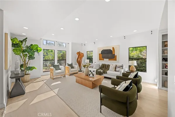 $3,858,000 | 673 South Mentor Avenue, Pasadena, CA 91106