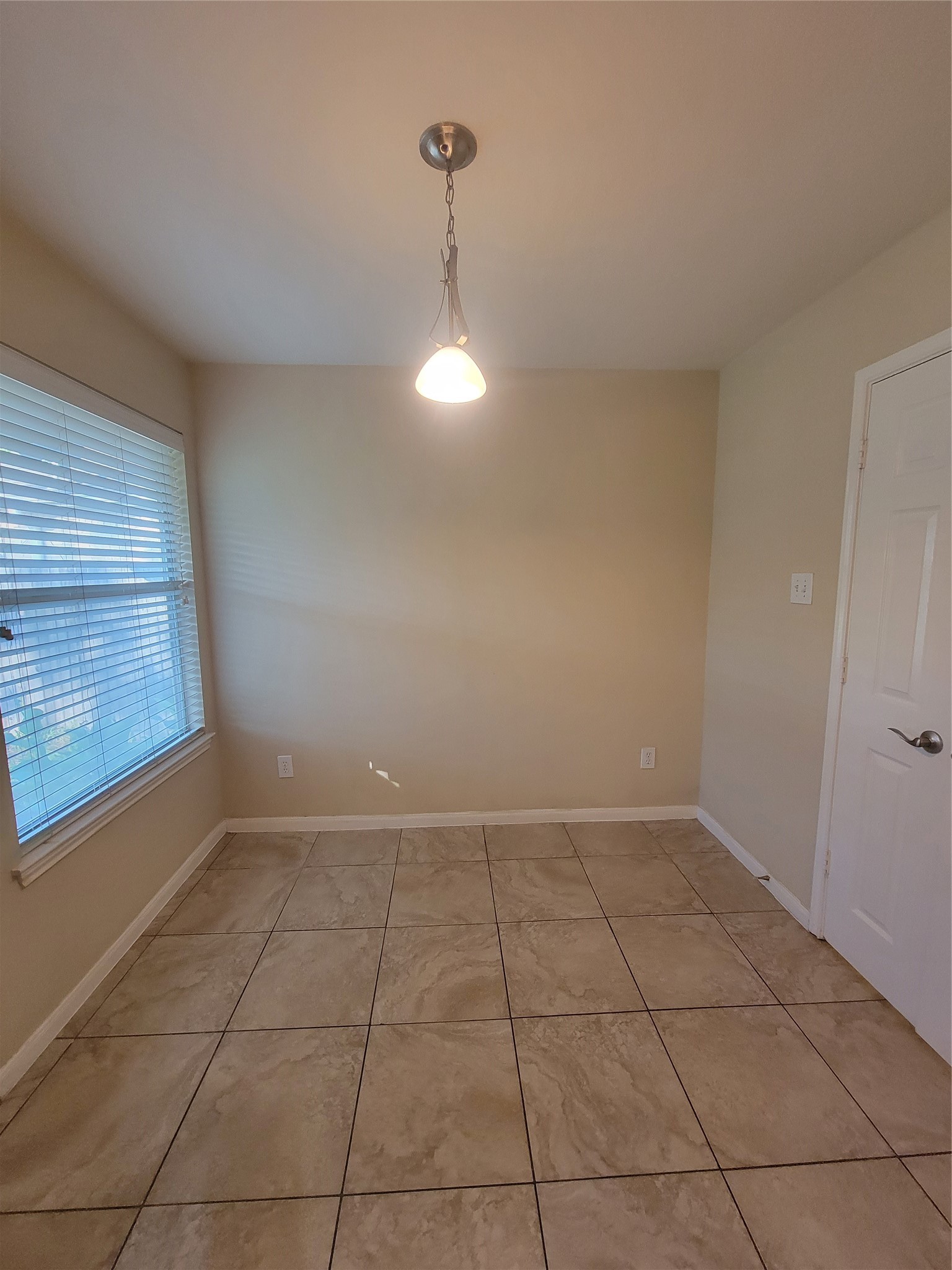 2414 Gwenfair Drive Spring, TX 77373 - Photo 13 of 35
