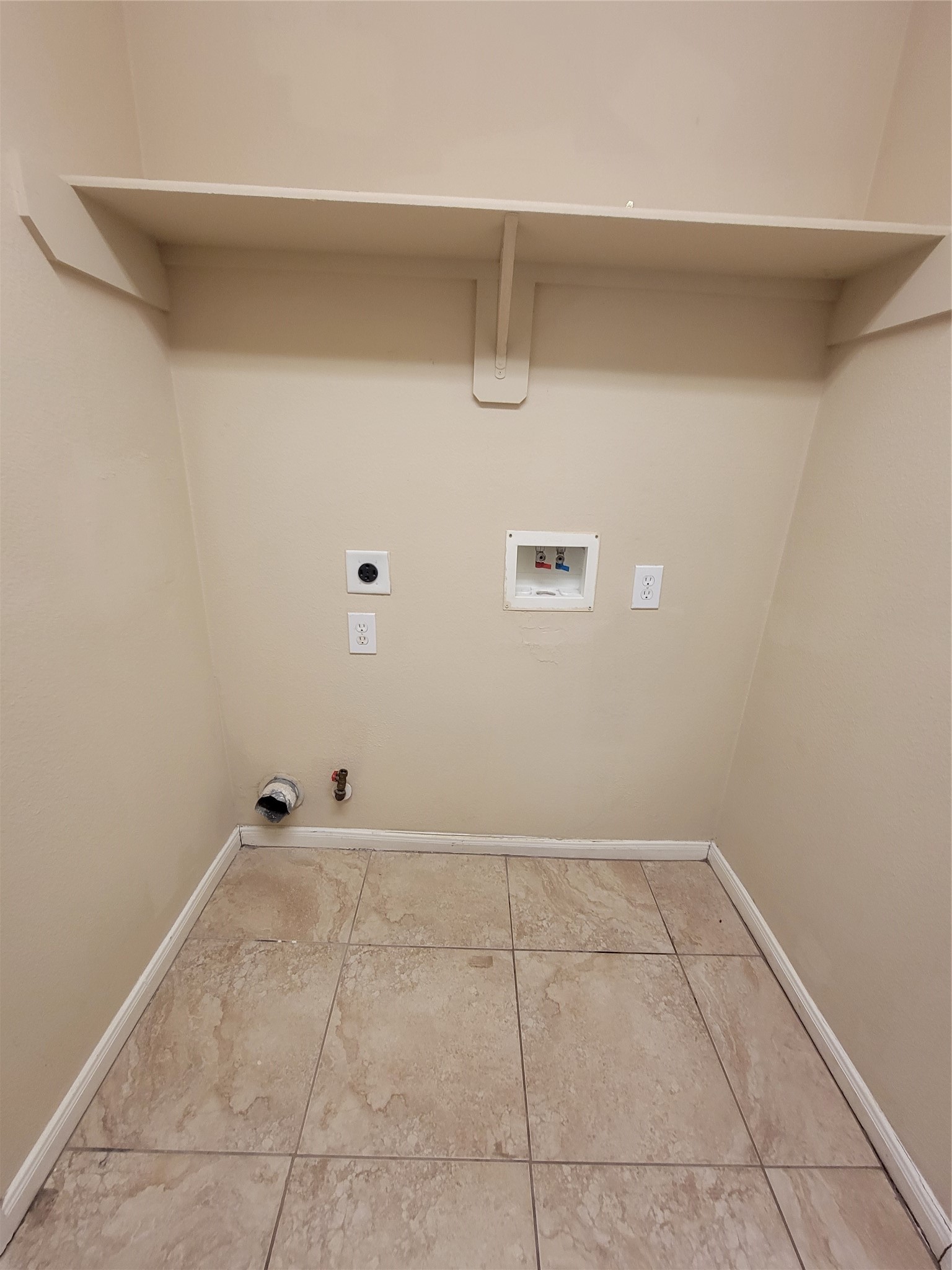 2414 Gwenfair Drive Spring, TX 77373 - Photo 32 of 35 This will be the laundry room, this property does not come with a washer and dryer.