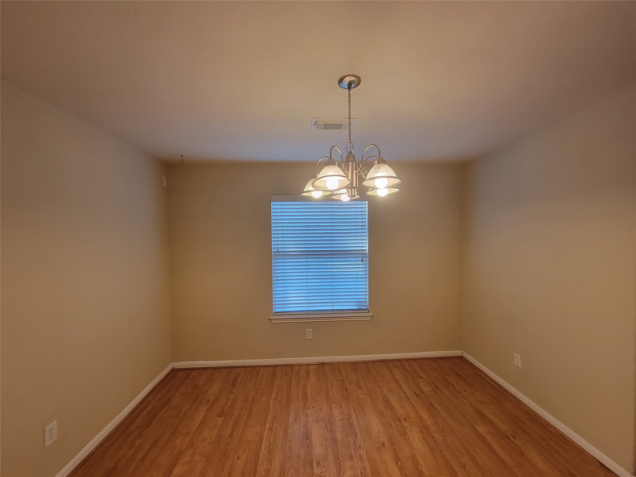 2414 Gwenfair Drive Spring, TX 77373 - Photo 9 of 35