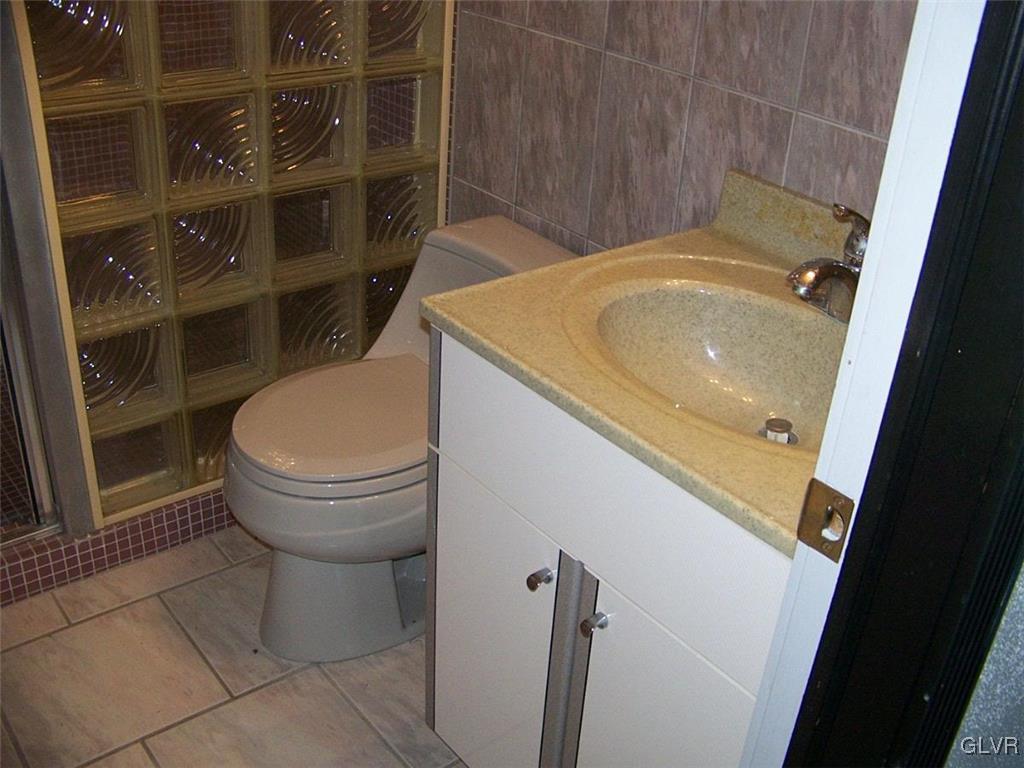 557 Country Club Road Easton, PA 18045 - Photo 29 of 35 Gallery Image 29