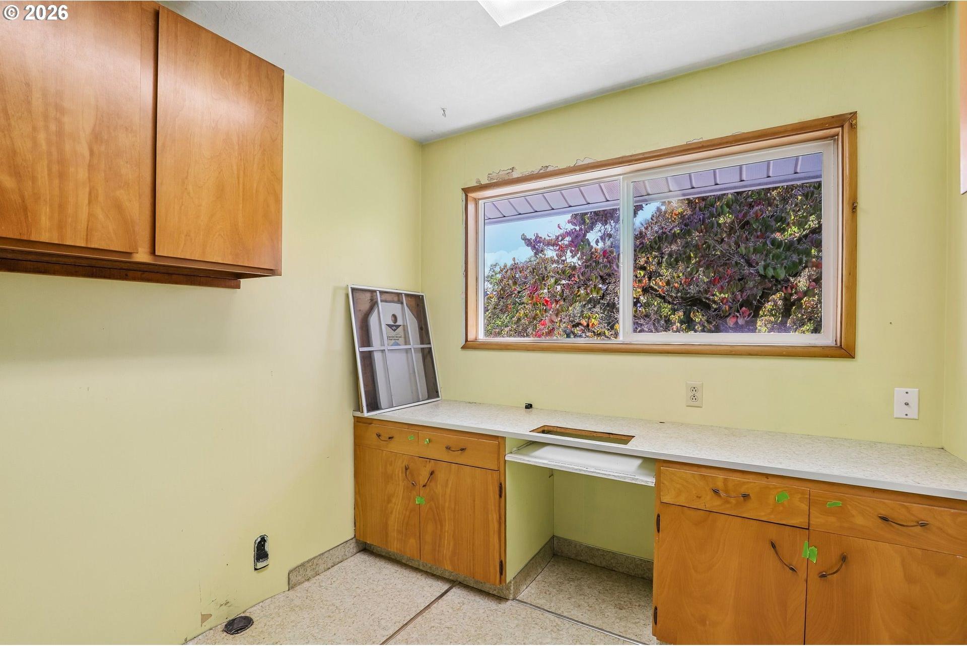 33090 Southwest Bridges Road Hillsboro, OR 97123 - Photo 14 of 42 Gallery Image 14