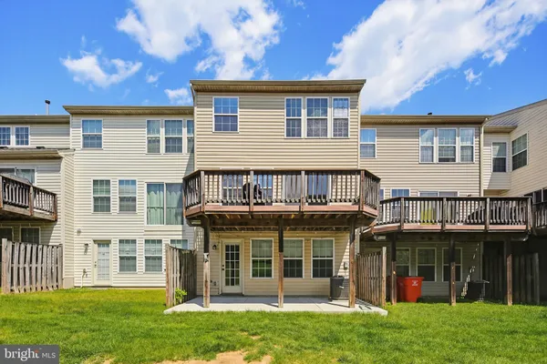 $435,000 | 7061 Holly Springs Lane, Unit 194, Elkridge, MD 21075