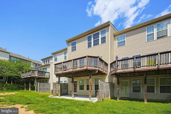 $435,000 | 7061 Holly Springs Lane, Unit 194, Elkridge, MD 21075