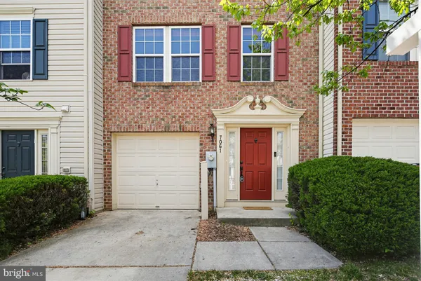 $435,000 | 7061 Holly Springs Lane, Unit 194, Elkridge, MD 21075