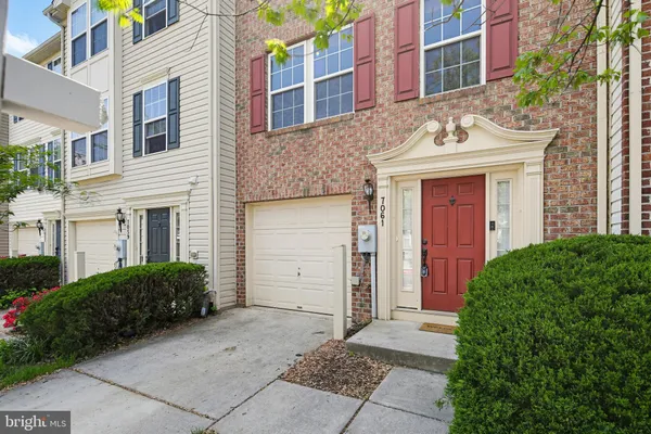 $435,000 | 7061 Holly Springs Lane, Unit 194, Elkridge, MD 21075
