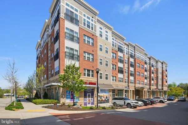 $435,000 | 7061 Holly Springs Lane, Unit 194, Elkridge, MD 21075
