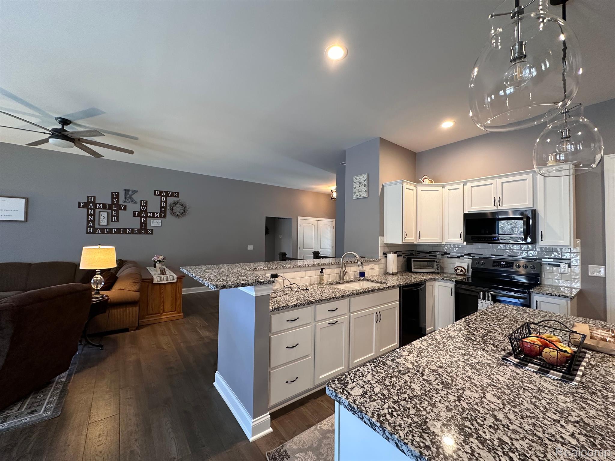 950 South Van Road Holly, MI 48442 - Photo 8 of 27 Gallery Image 8