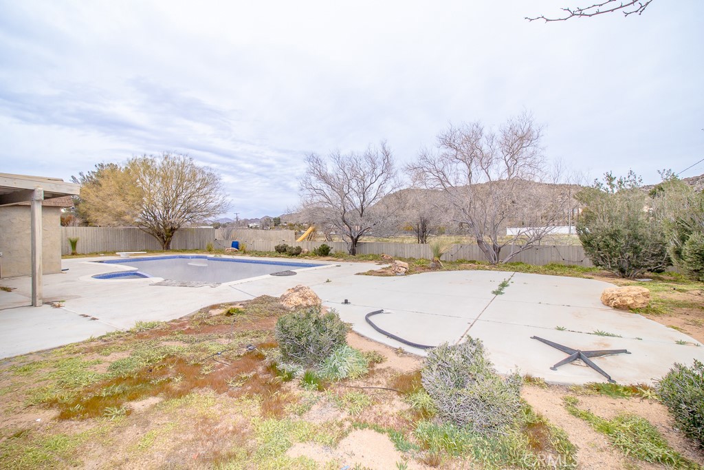 20376 Tonawanda Road Apple Valley, CA 92307 - Photo 47 of 67 Gallery Image 47