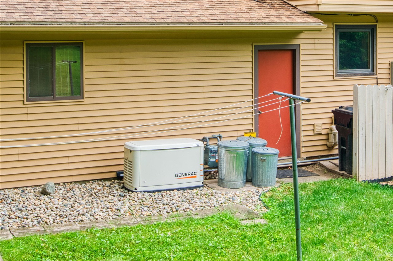 6200 Scully Road Dexter, MI 48130 - Photo 16 of 48