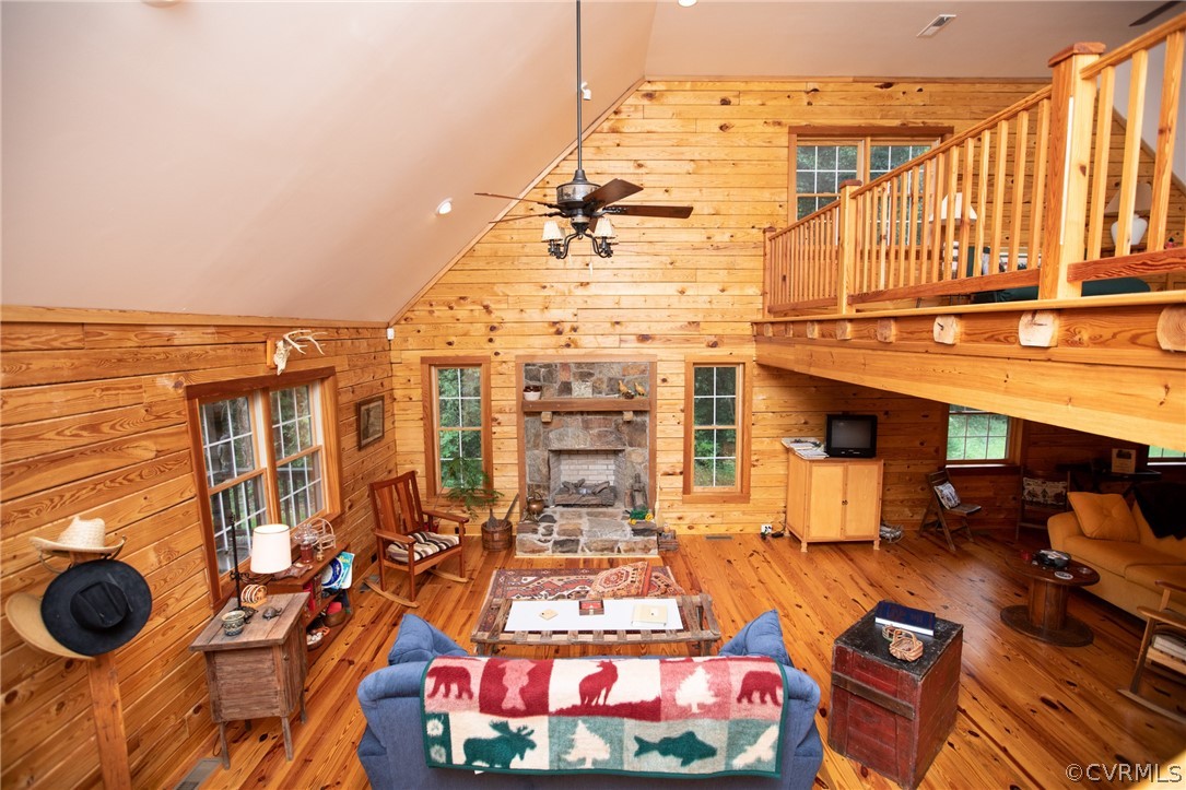 423 Whites Chapel Road Phenix, VA 23959 - Photo 12 of 50 Gallery Image 12