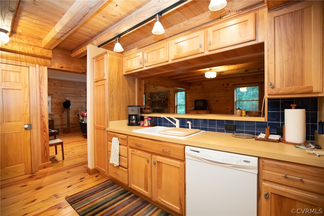 423 Whites Chapel Road Phenix, VA 23959 - Photo 21 of 50 Gallery Image 21