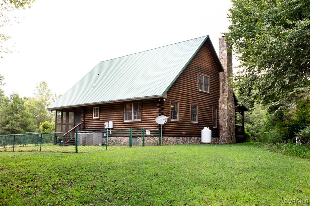 423 Whites Chapel Road Phenix, VA 23959 - Photo 45 of 50 Gallery Image 45