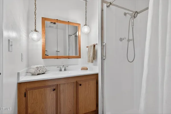 $279,900 | 6 Wisteria Way, Unit 6, Ventura, CA 93004