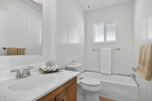 $279,900 | 6 Wisteria Way, Unit 6, Ventura, CA 93004