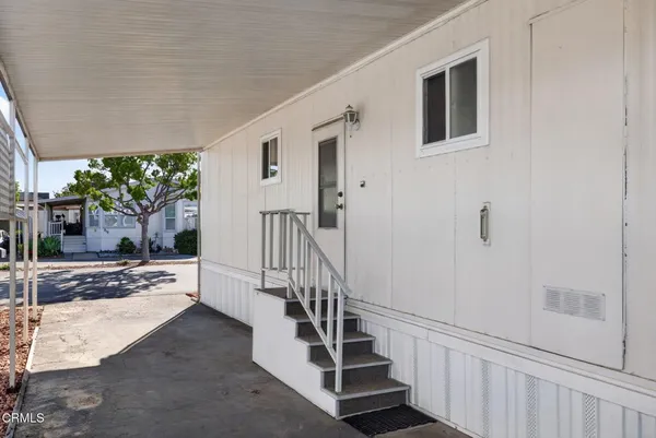 $279,900 | 6 Wisteria Way, Unit 6, Ventura, CA 93004