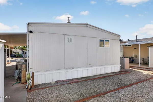 $279,900 | 6 Wisteria Way, Unit 6, Ventura, CA 93004