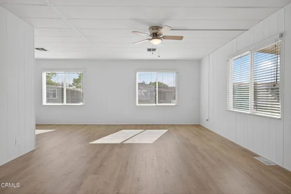 $279,900 | 6 Wisteria Way, Unit 6, Ventura, CA 93004