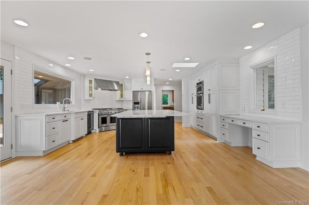 36 Sunrise Point Road Lake Wylie, SC 29710 - Photo 21 of 45 Gallery Image 21