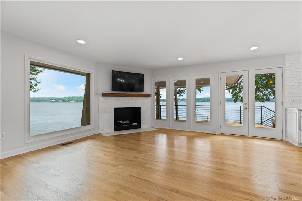 36 Sunrise Point Road Lake Wylie, SC 29710 - Photo 27 of 45 Gallery Image 27
