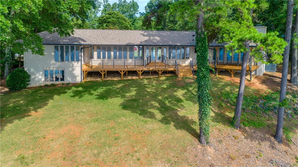 36 Sunrise Point Road Lake Wylie, SC 29710 - Photo 4 of 45 Gallery Image 4